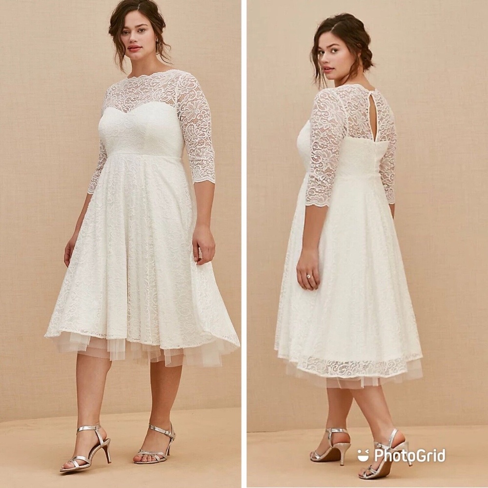 Torrid Ivory Tea-Length Wedding Dress - Size 12